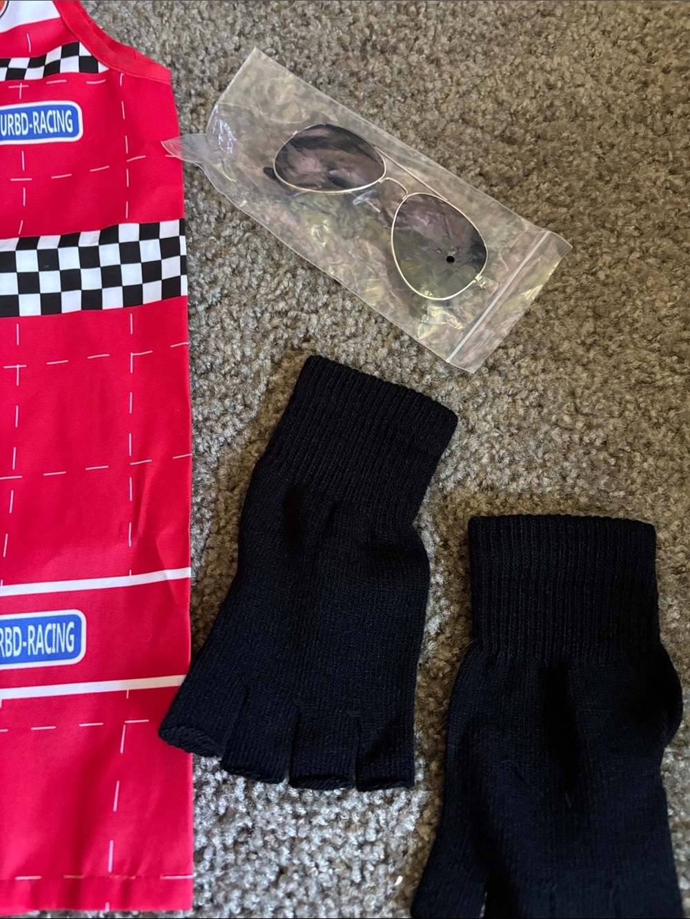 Red Racing Cap and Formula Racing Tank Top Set - Picture 3 of 8